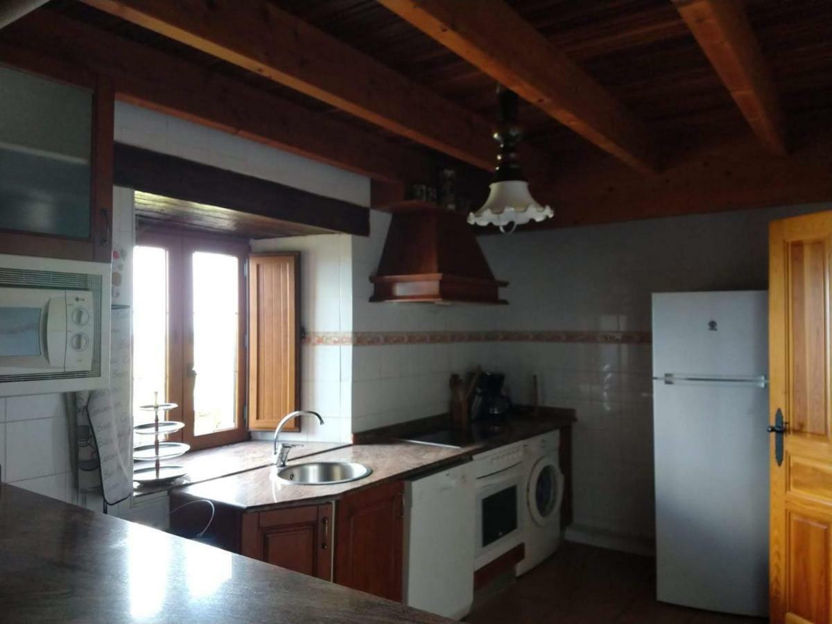 La Casa Del Acebal Guest House Solorzano Bagian luar foto